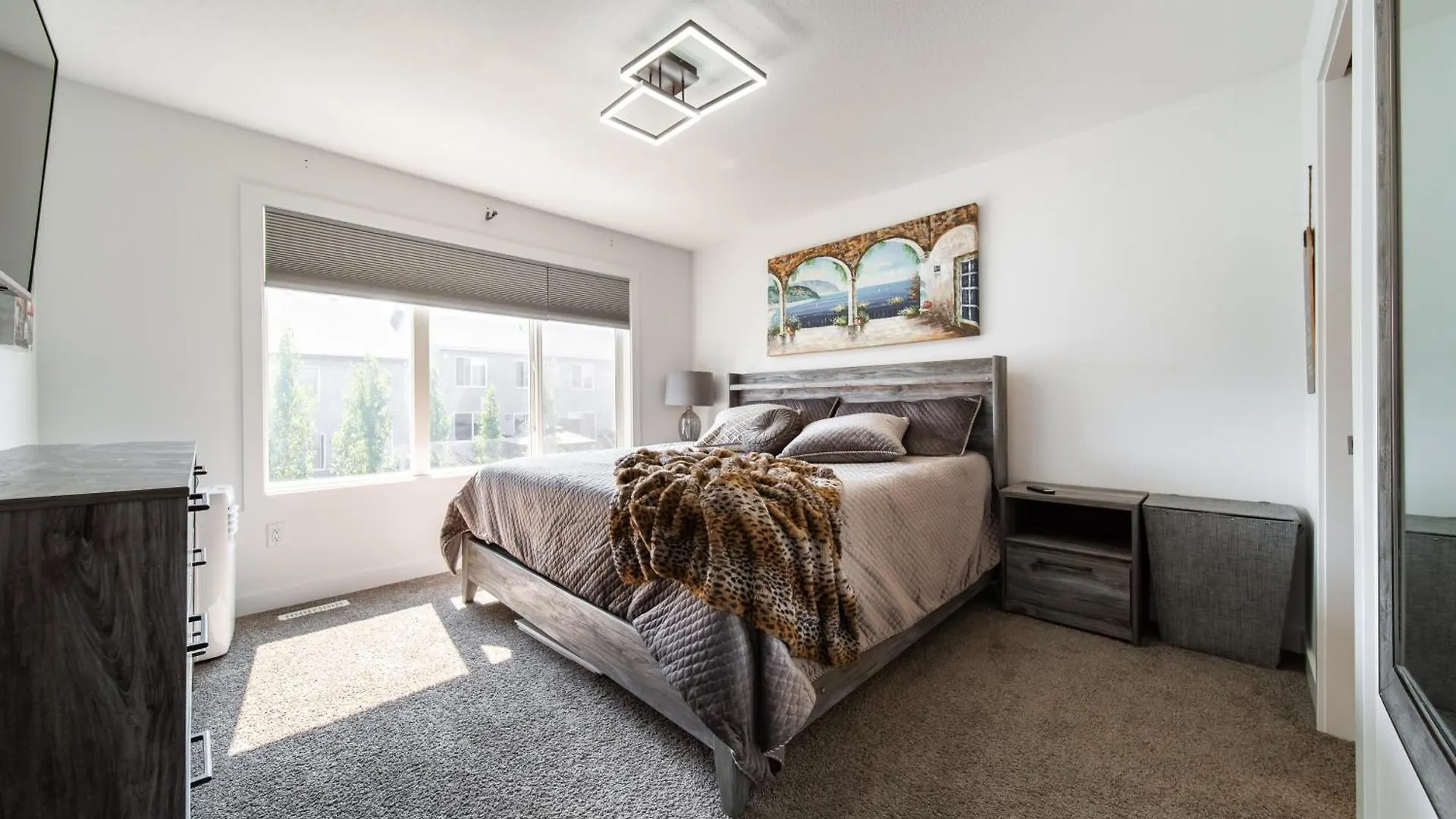 New Luxury House In South Edmonton Near Airport Villa Holiday home