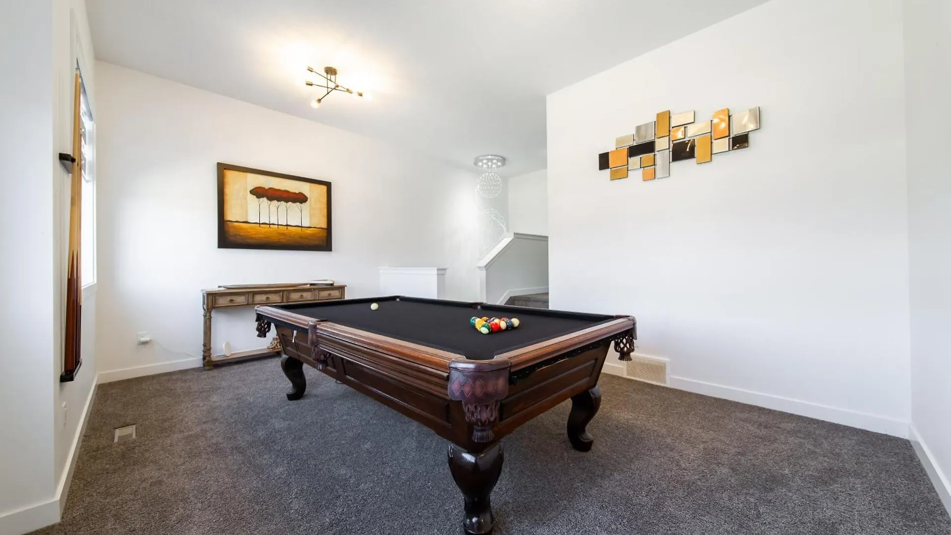 Holiday home New Luxury House In South Edmonton Near Airport Villa
