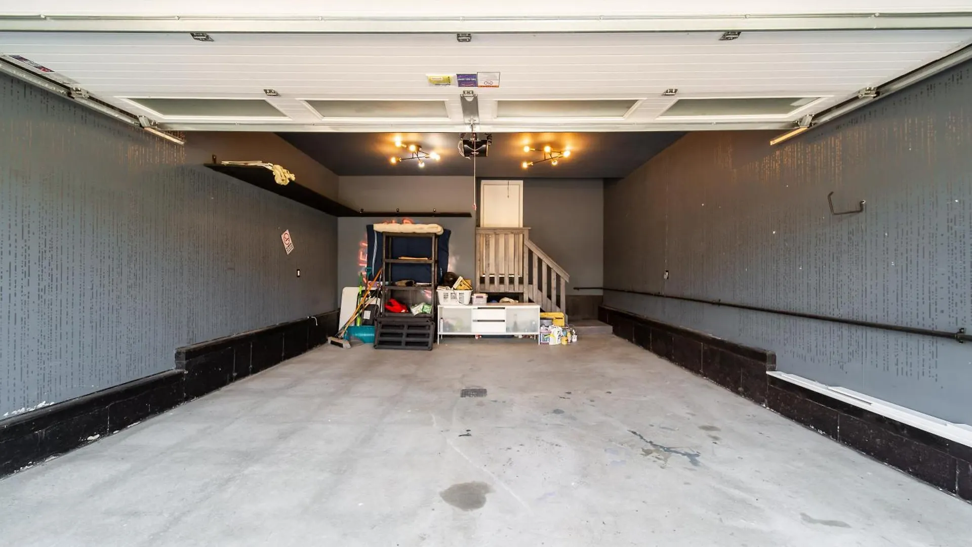 New Luxury House In South Edmonton Near Airport Villa 0*,