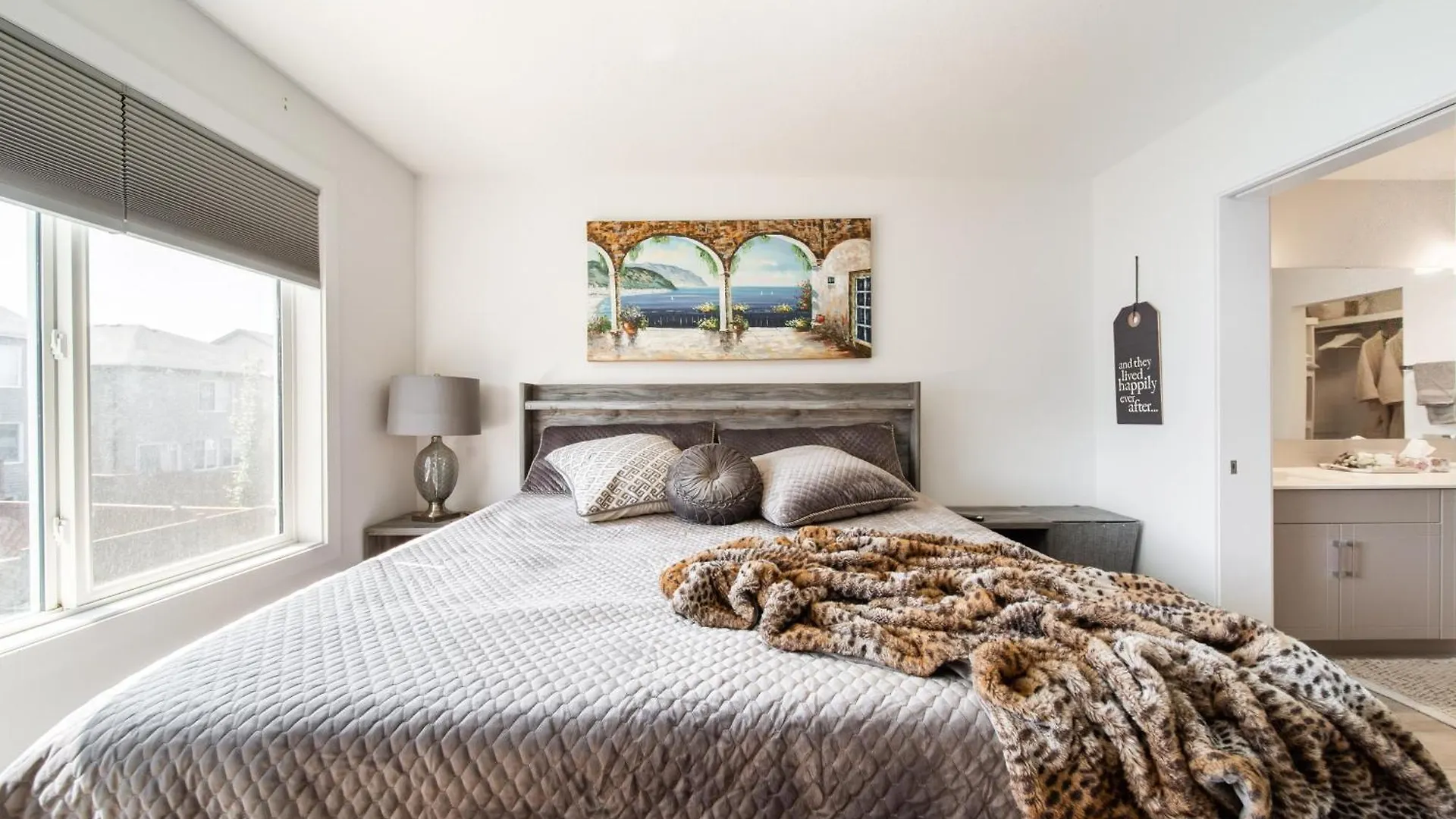 New Luxury House In South Edmonton Near Airport Villa