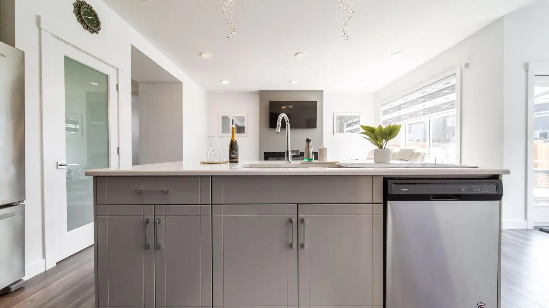 Holiday home New Luxury House In South Edmonton Near Airport Villa