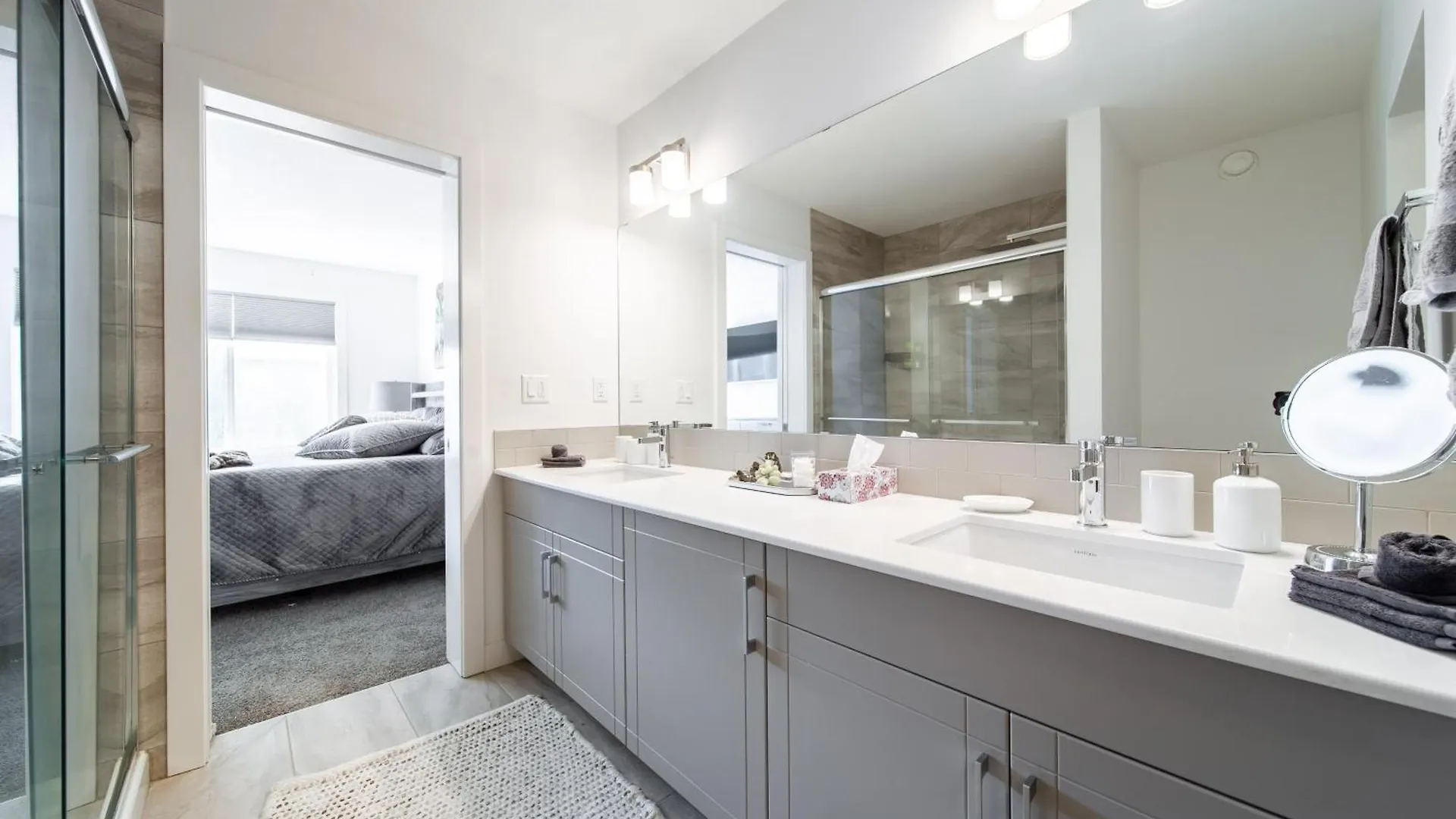 Villa New Luxury House In South Edmonton Near Airport Casa vacanze